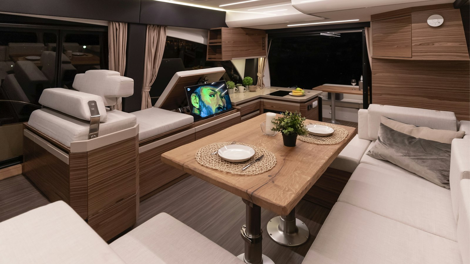 Greenline 45 Fly salon with dinette and helm station